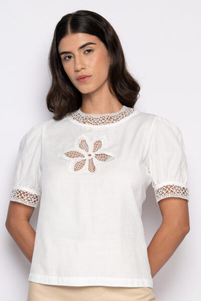 Blusa bordada com manga curta bufante off white - Clara