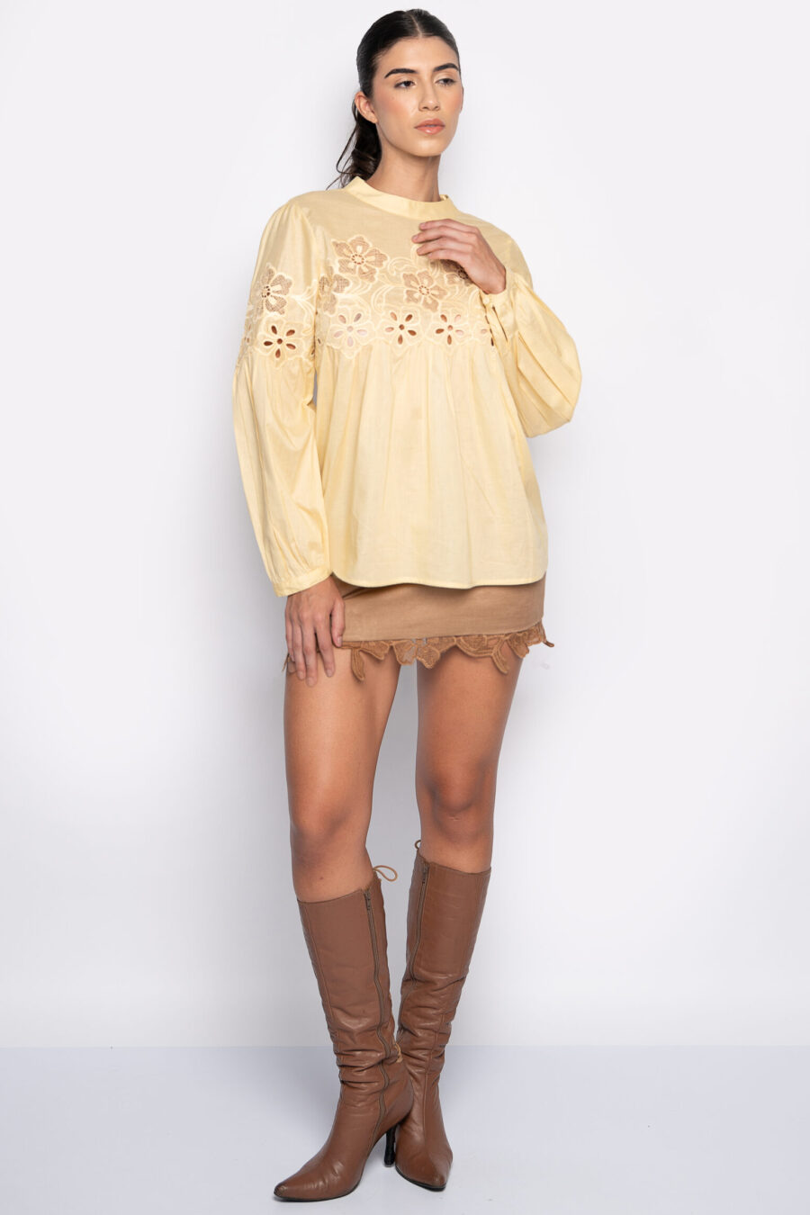 BATA FABIA- Amarelo