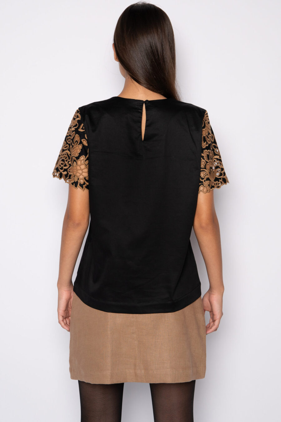 Blusa Feminina em Algodão com Bordado Richelieu - AGNES - Imagem 4