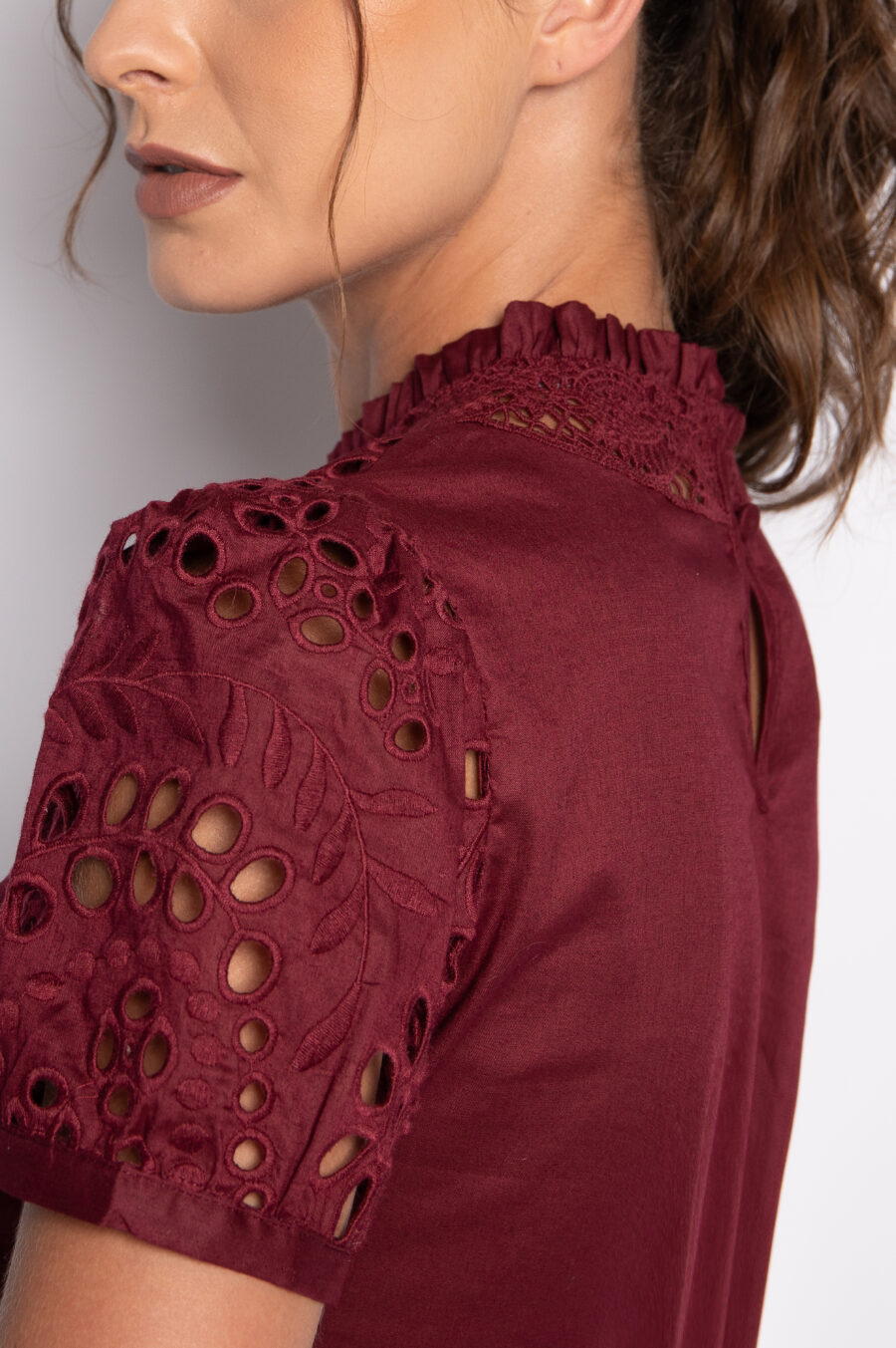 Blusa Bordada em Algodão - CAROL - Imagem 3