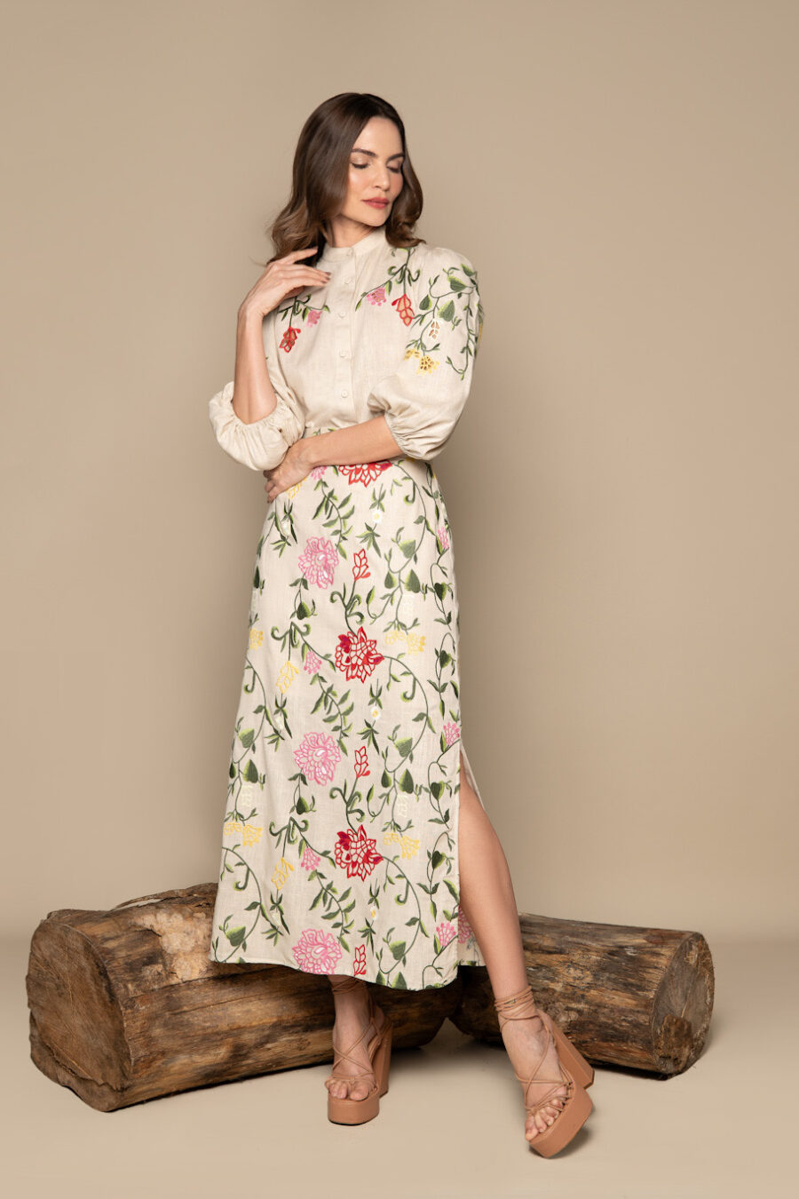 Camisa com bordado floral - ZENAIDE