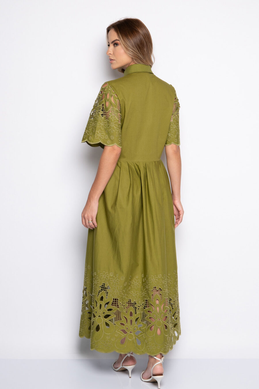 Vestido com bordado richelieu verde Glow - Paola - Imagem 4