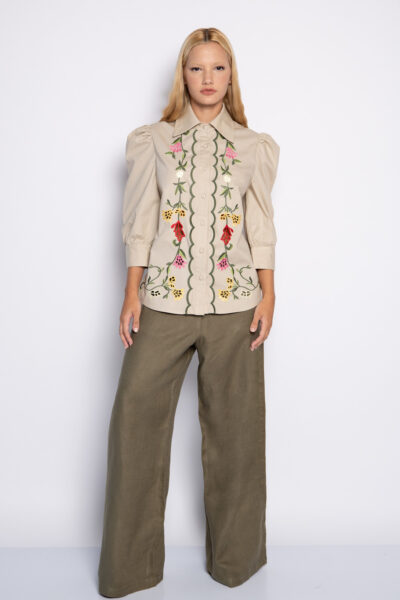 Camisa bege bordado floral  - Zayra