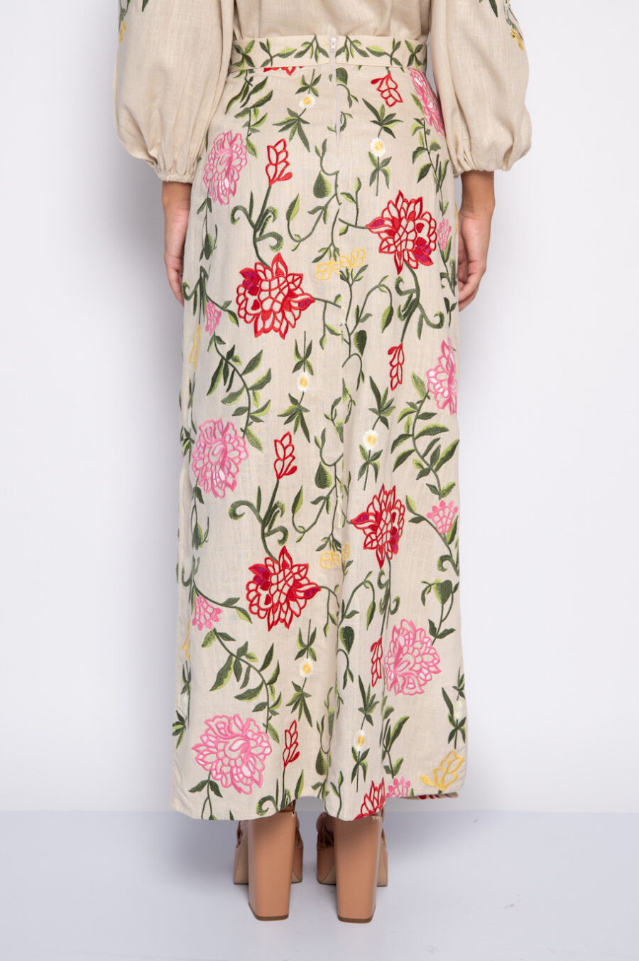 Saia com bordado floral - Samira - Imagem 4