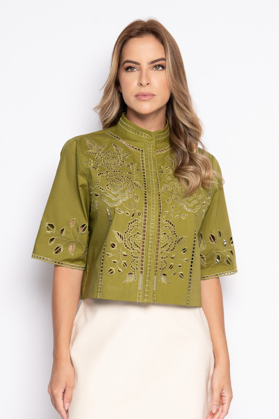 Blusa cropped com bordado richelieu - TABATA - Imagem 2