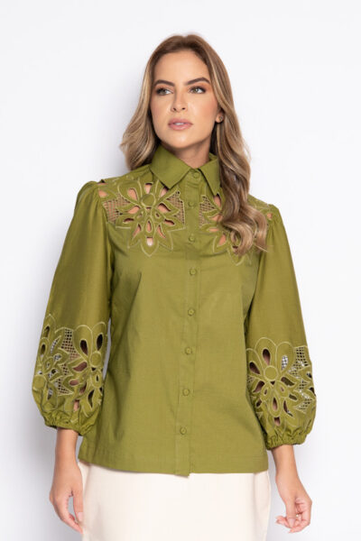 Camisa Verde Com Bordado Vazado - DANDARA