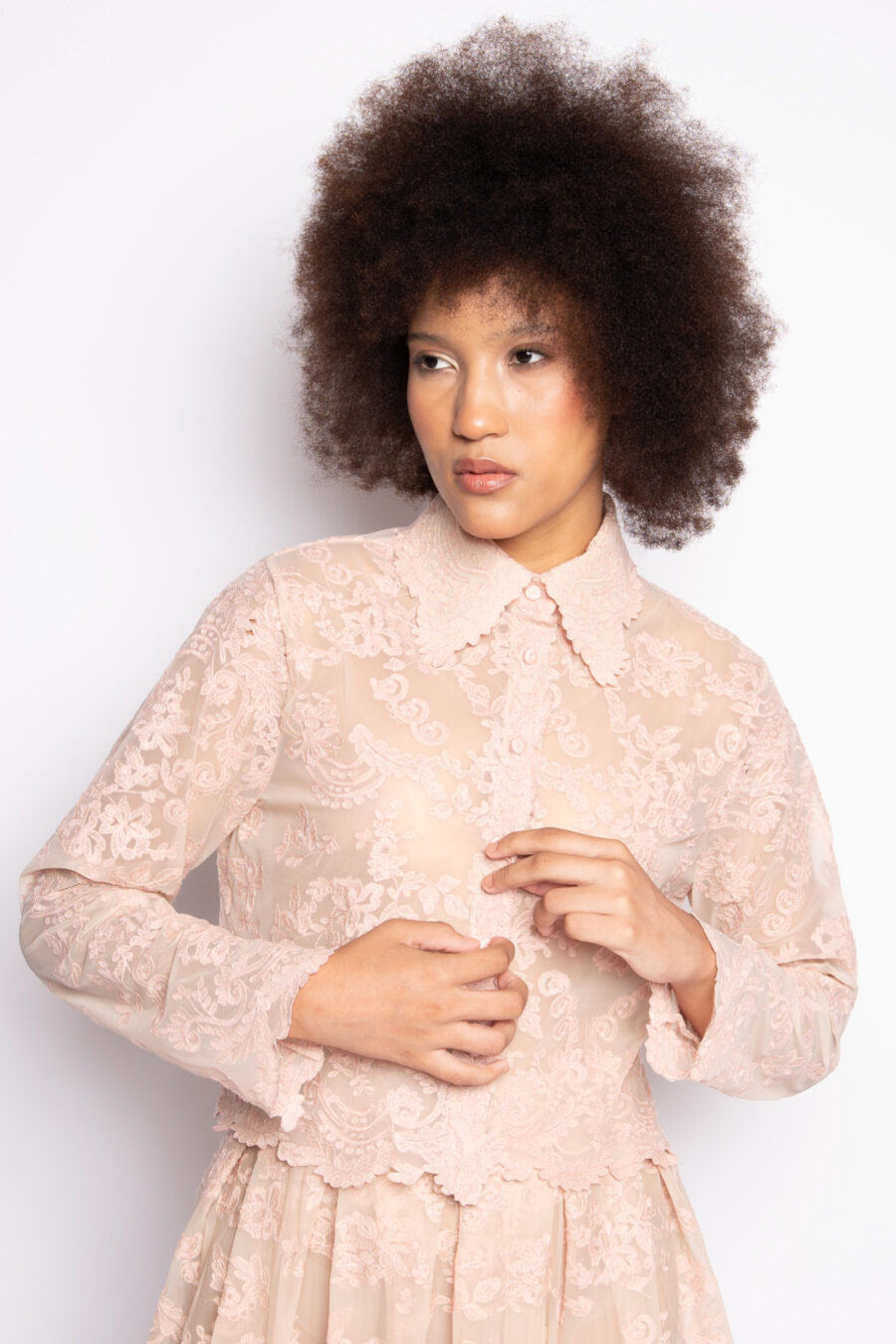 Camisa cropped bordada manga longa rosa - BIA - Imagem 2