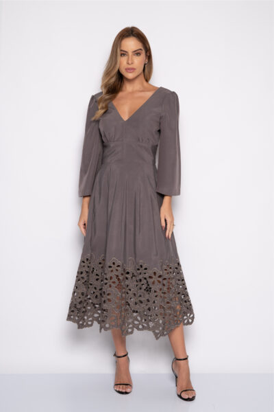 Vestido com decote em V cinza - TAMIRES
