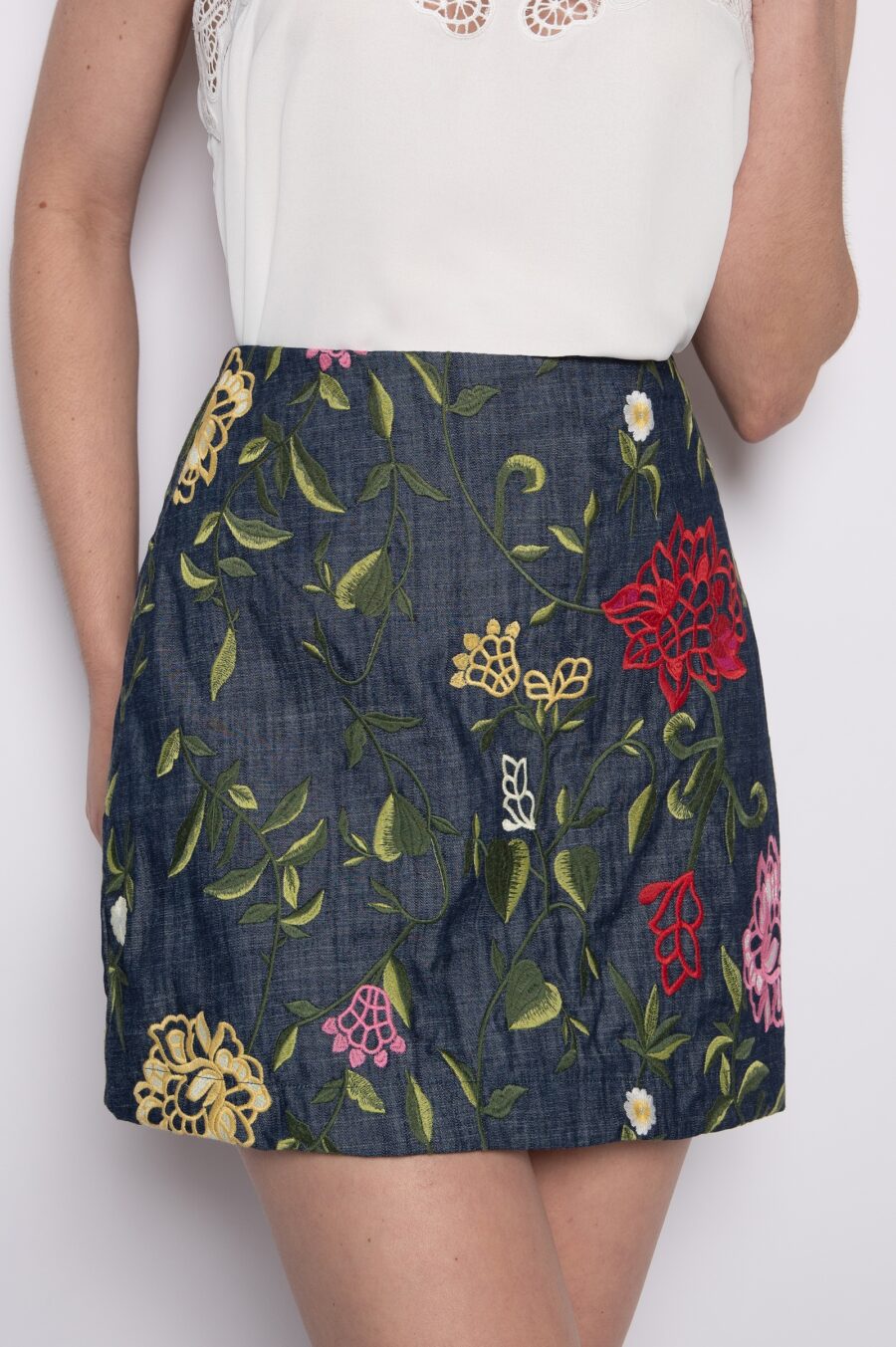 Saia jeans bordado floral - LAIS - Imagem 2