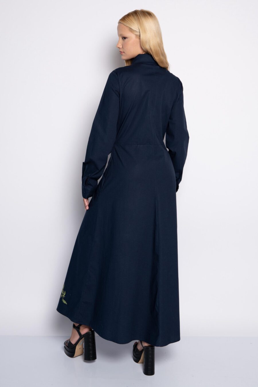 Vestido midi com mangas 3/4 - Valquíria - Imagem 3