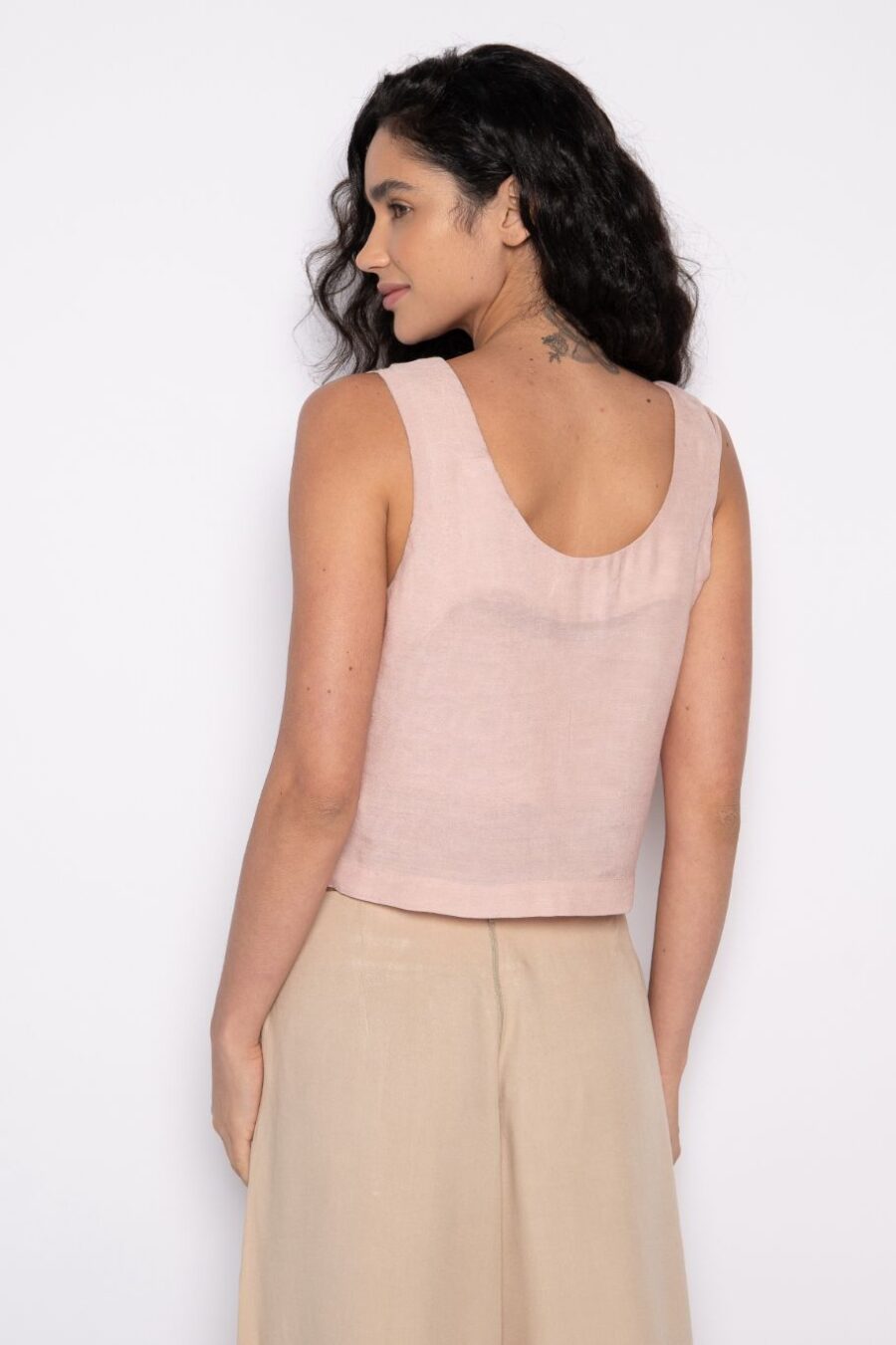 Cropped bordado com decote em U rosa - Carmem - Imagem 3