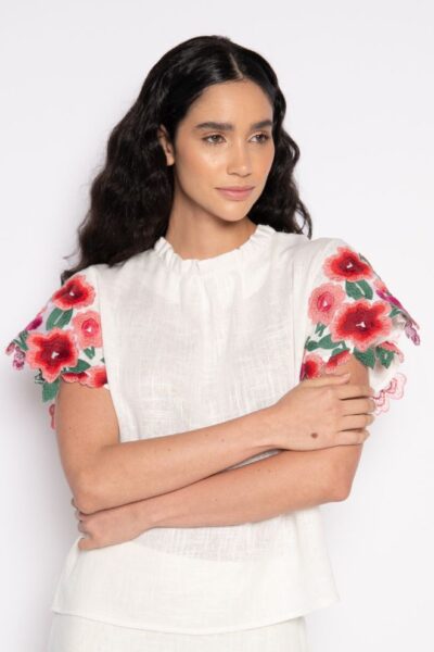 Blusa manga curta bordada off white - Lívia