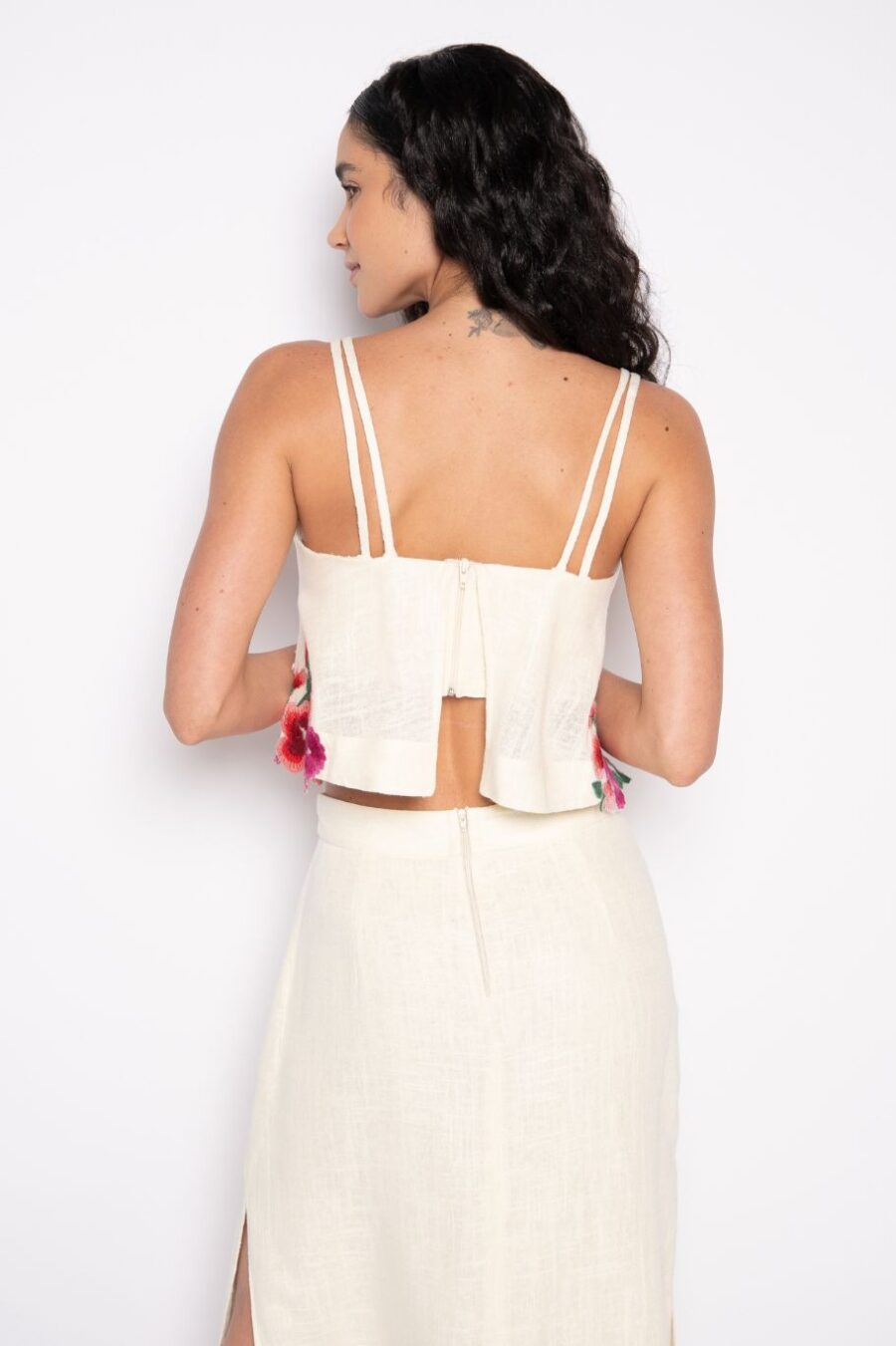 Blusa cropped bordada com alça dupla vanilla - Mel - Imagem 3