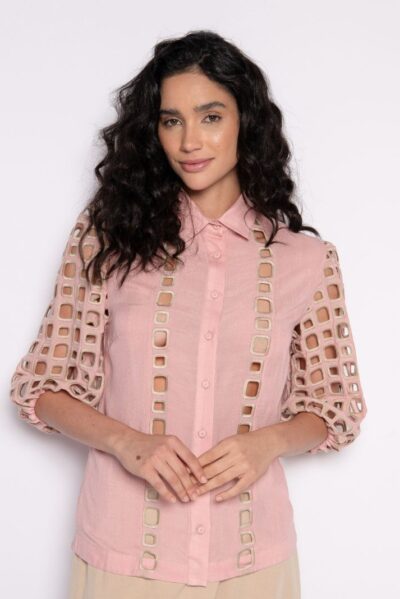 Camisa bordada com mangas 3/4 e abotoamento frontal rosa/caqui - Duda