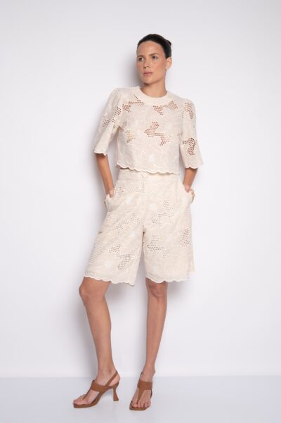 Camisa cropped bordada bege - Alexandra