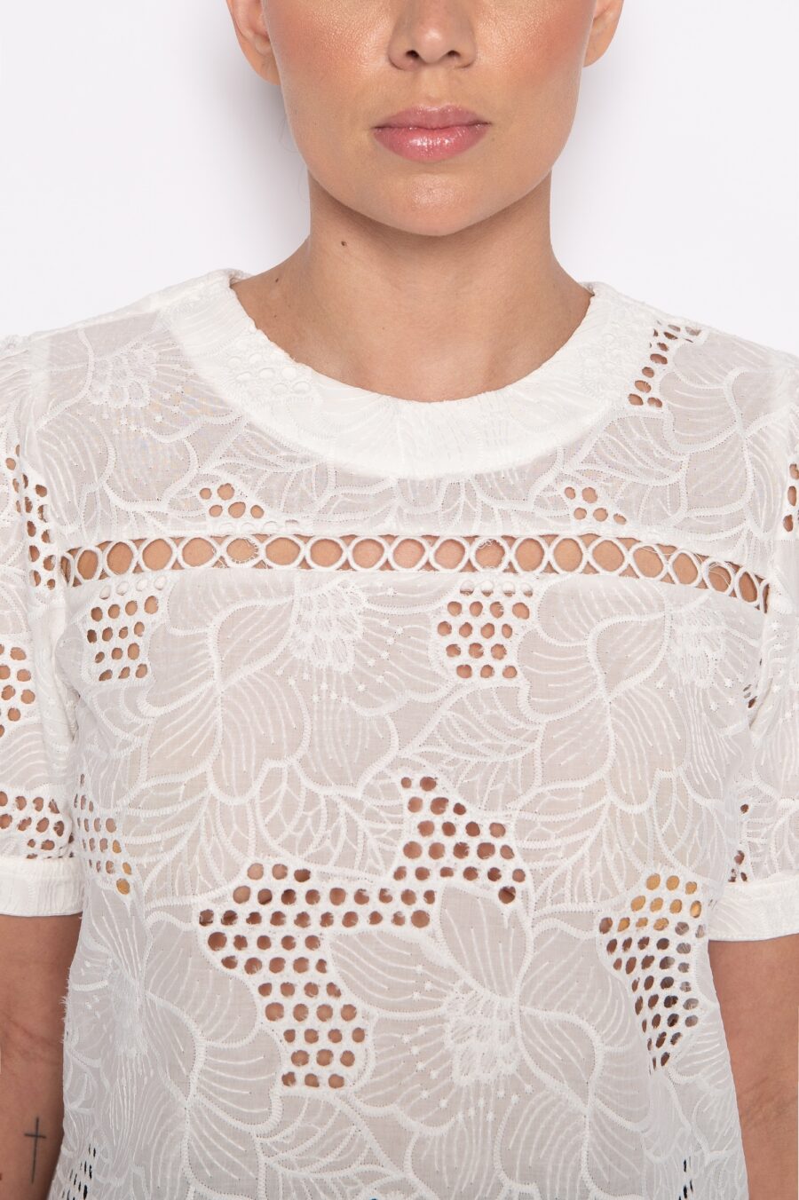 Blusa Bordada com Mangas Curtas off white - Shirley - Imagem 4