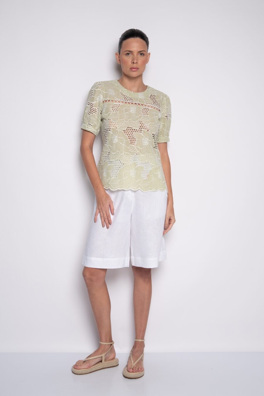 Blusa Bordada com Mangas Curtas Verde - Shirley - Imagem 2