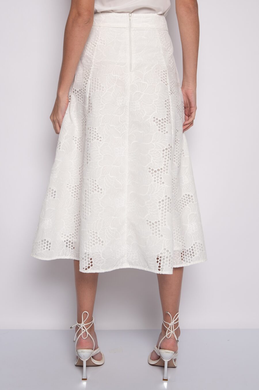 Saia Midi Godê Bordada Off White - Samanta - Imagem 4