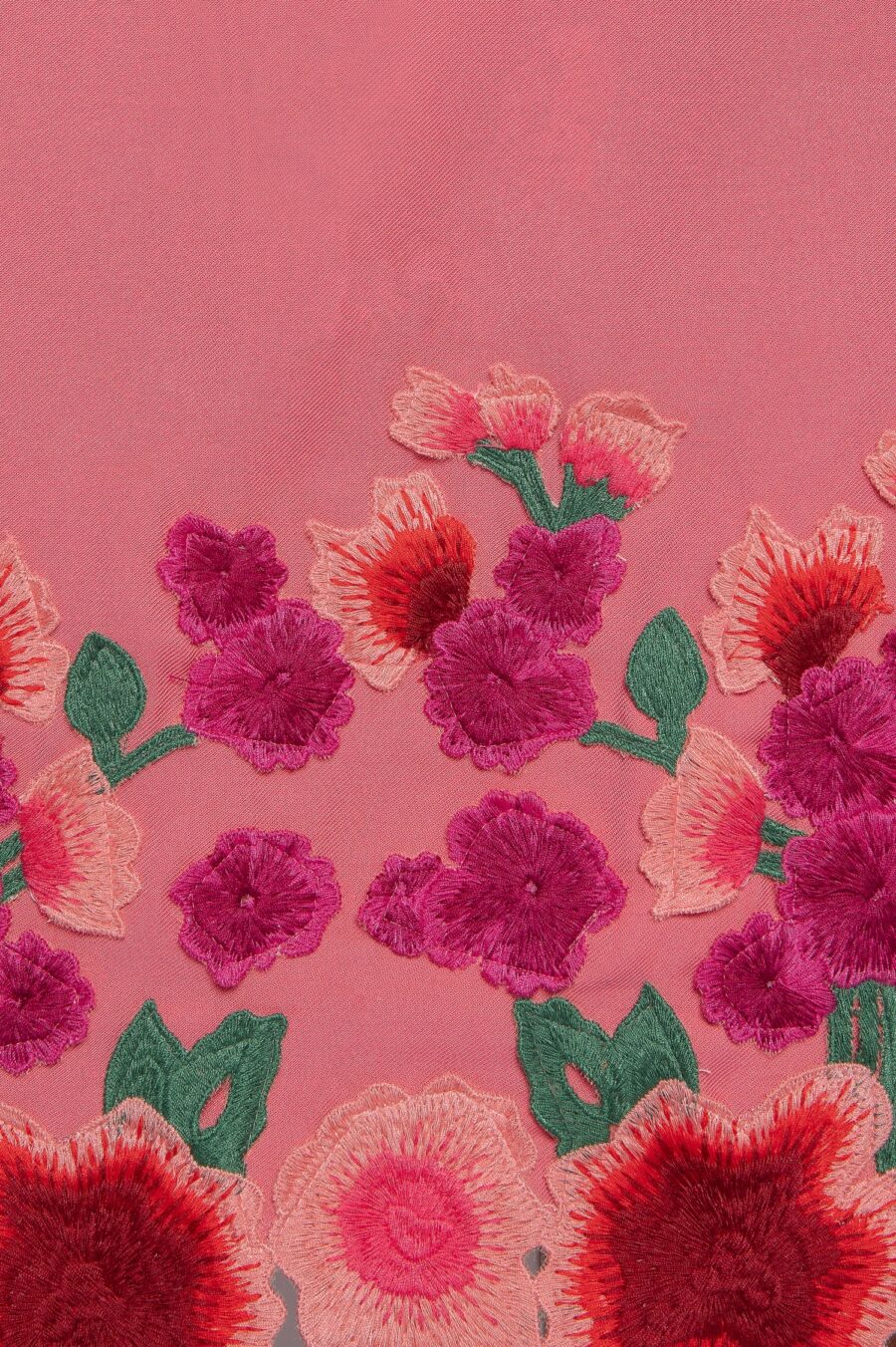 Vestido curto bordado ombro só Rosa - Edith - Imagem 3