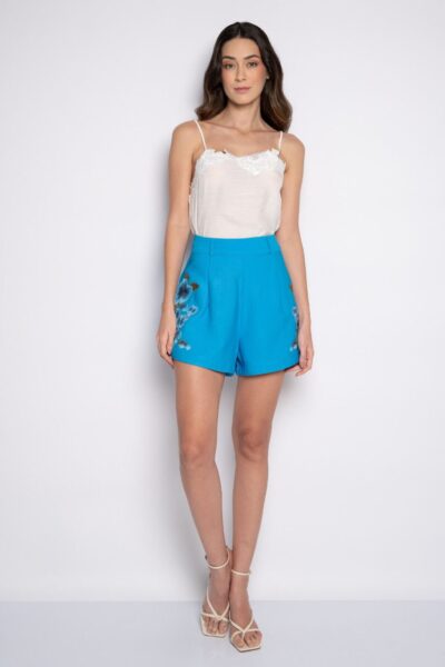 Short curto bordado azul - Bella