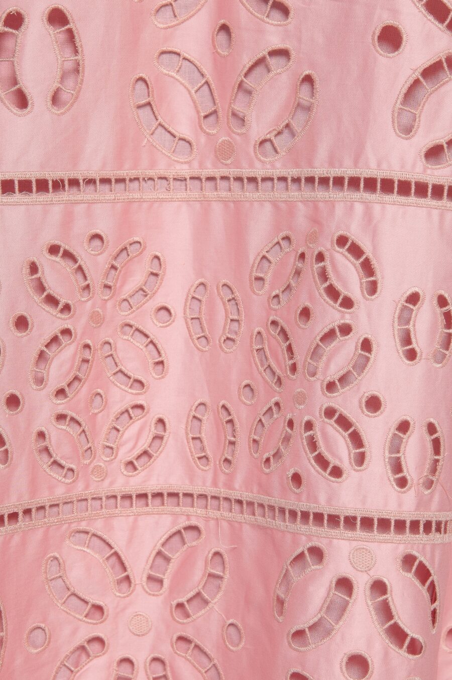 Vestido midi bordado com alça rosa - Jacy - Imagem 4