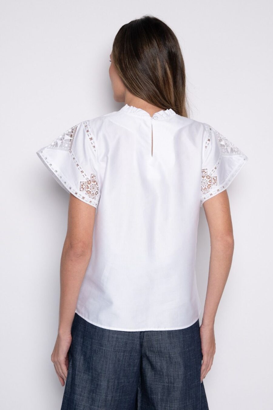 Blusa manga sino com bordado geométrico branca - Luana - Imagem 3