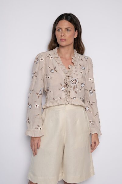 Camisa cropped bordada com babados areia - Maísa