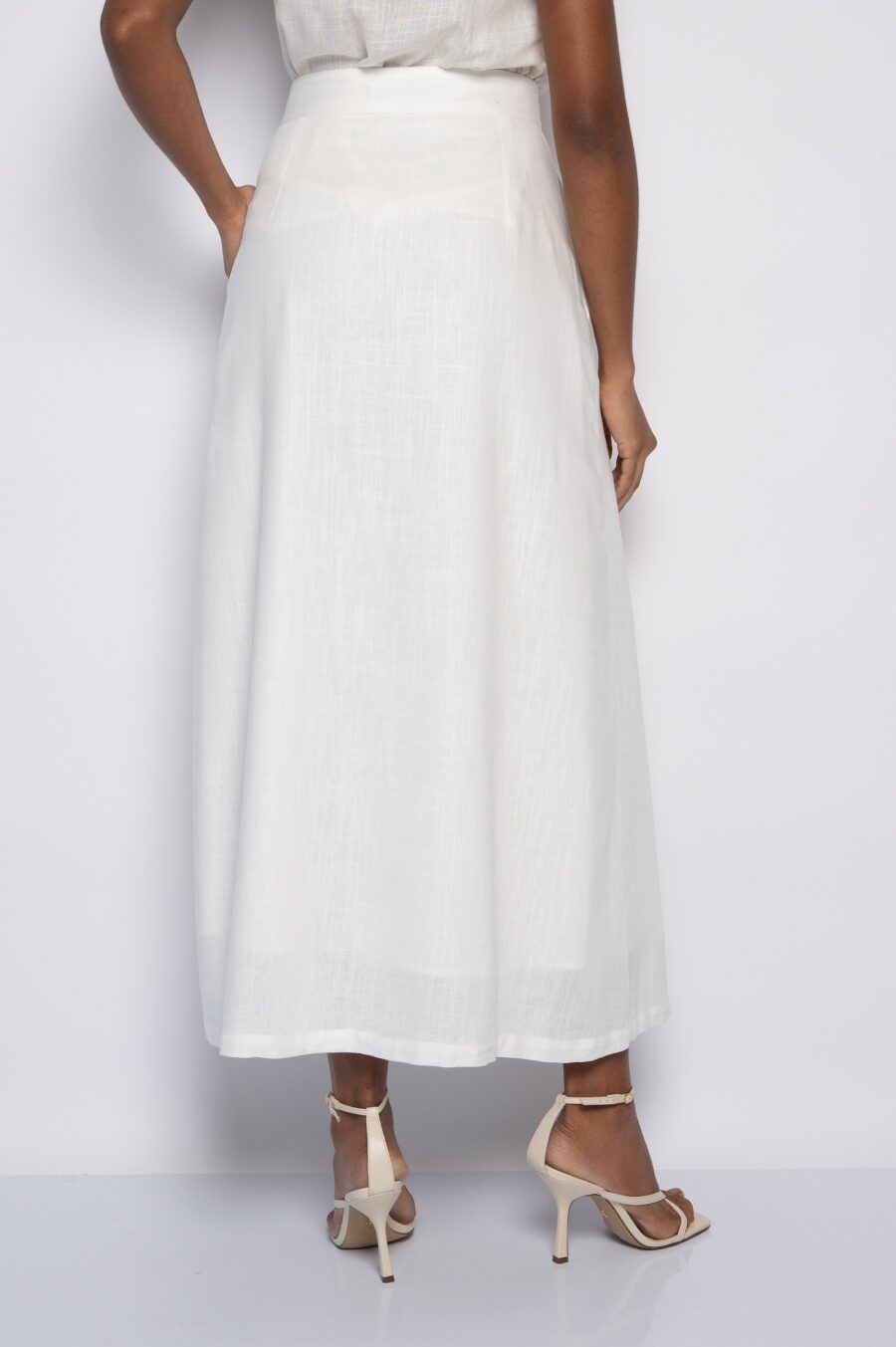 Saia longa bordada com mini florais laterais off white - Mirian - Imagem 5