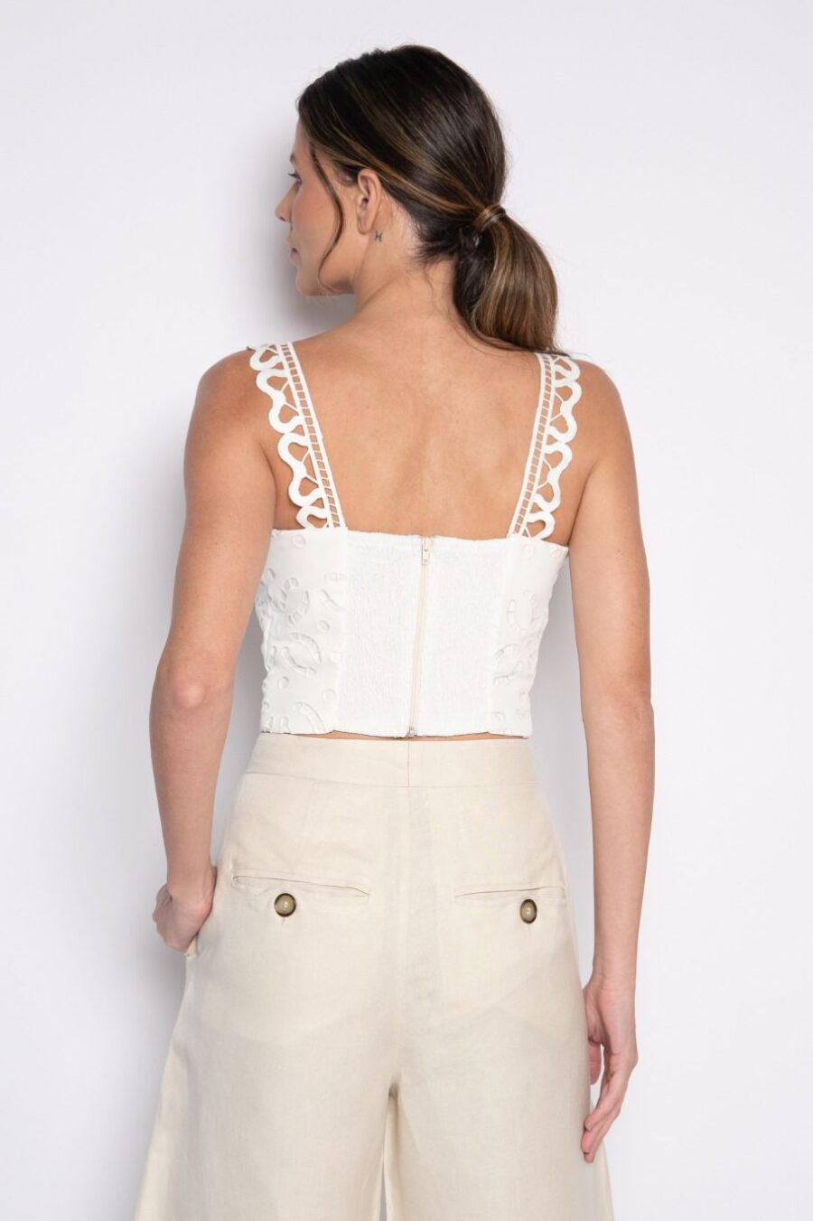 Top bordado com alça off white - Jamile - Imagem 3