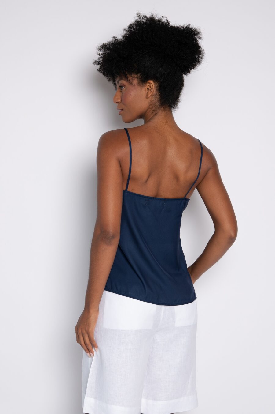 Blusa de Alças Finas com Bordado Delicado Azul - Natalia - Imagem 5