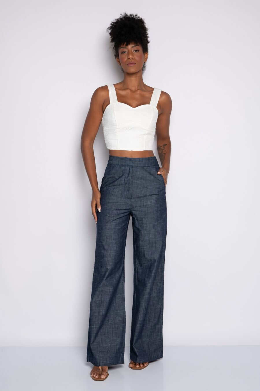 Top Bordado Com Alça e Zíper Off White - Mia - Imagem 2