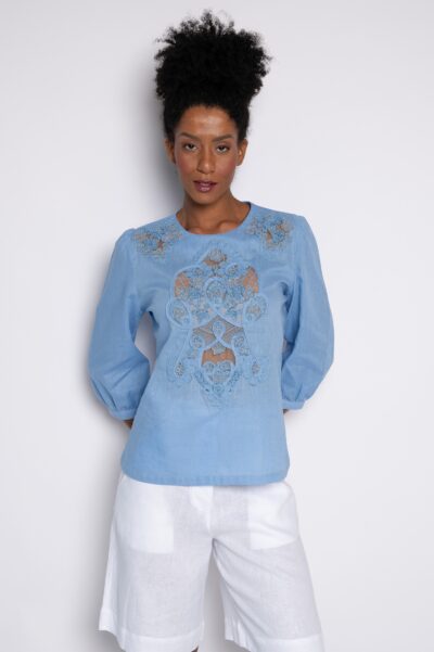 Blusa com bordado 3d azul - Rosa