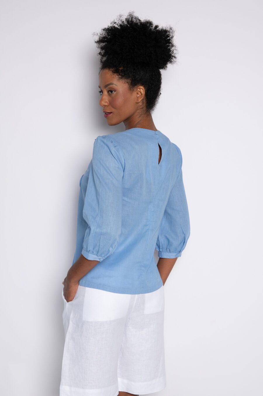 Blusa com bordado 3d azul - Rosa - Imagem 5
