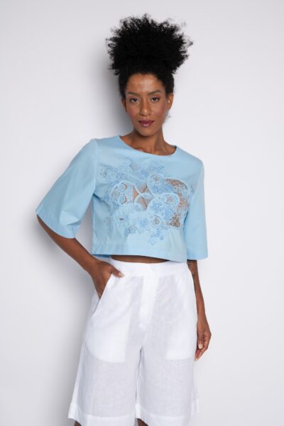 Blusa Cropped Bordada azul - Amora