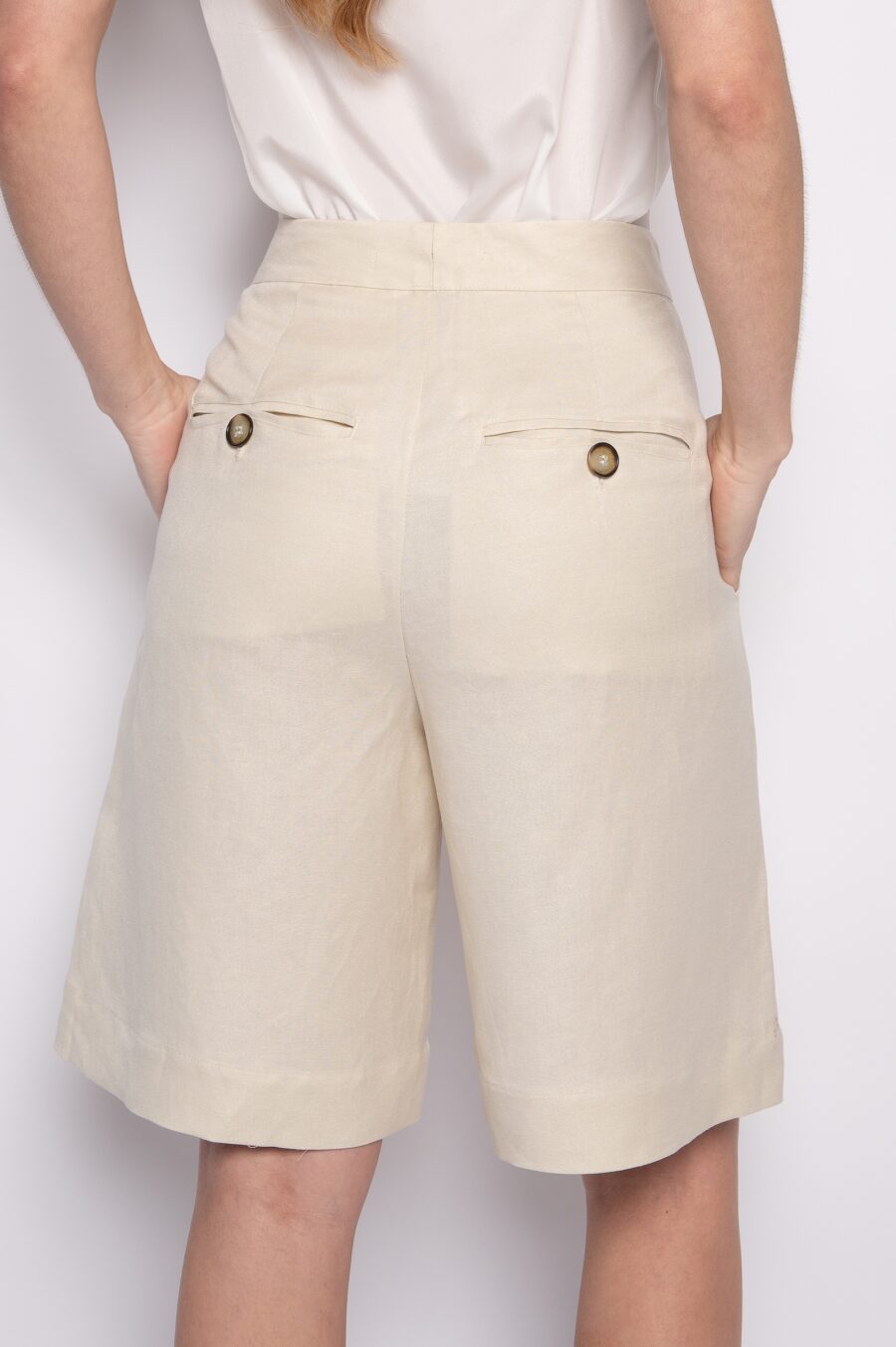Bermuda com Bolsos Bege - Mirely - Imagem 4