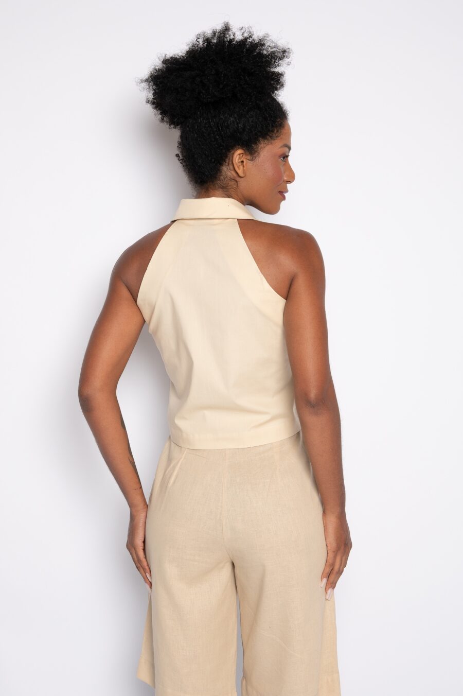 Camisa Cropped com bordado 3d bege - Cris - Imagem 5