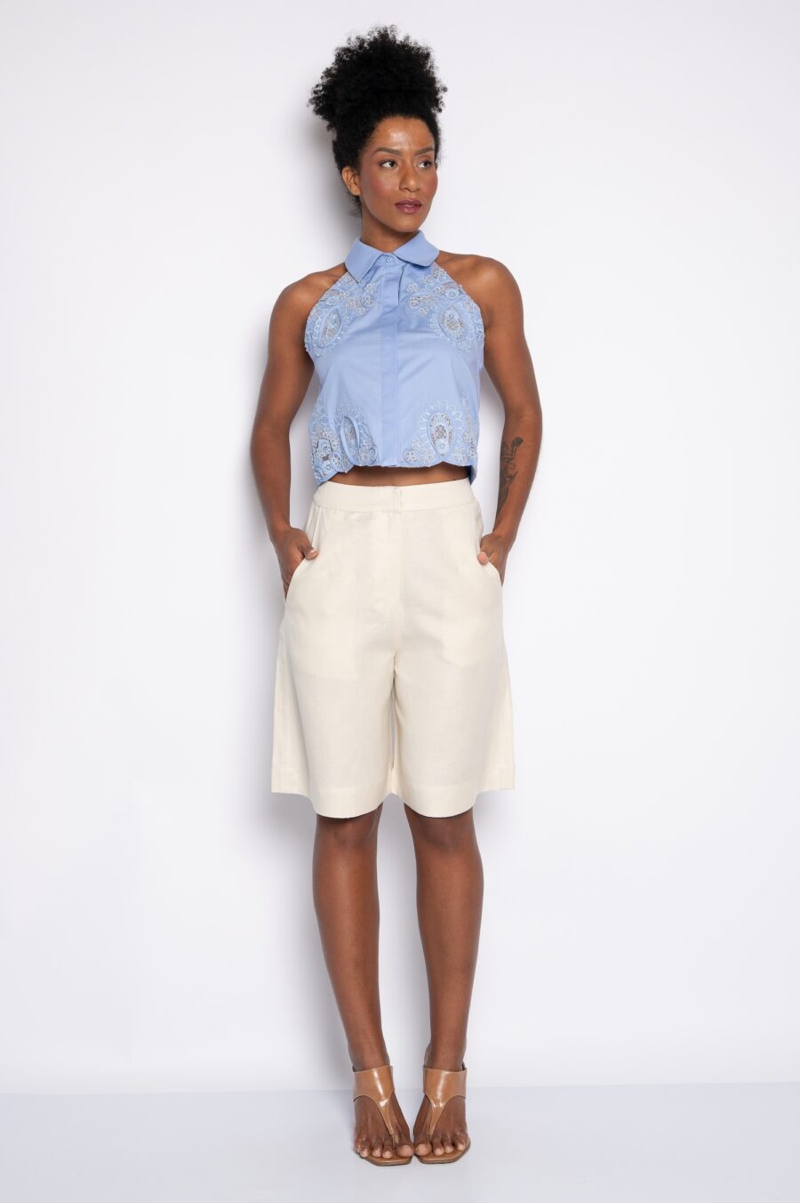 Camisa Cropped com bordado 3d azul - Cris - Imagem 2