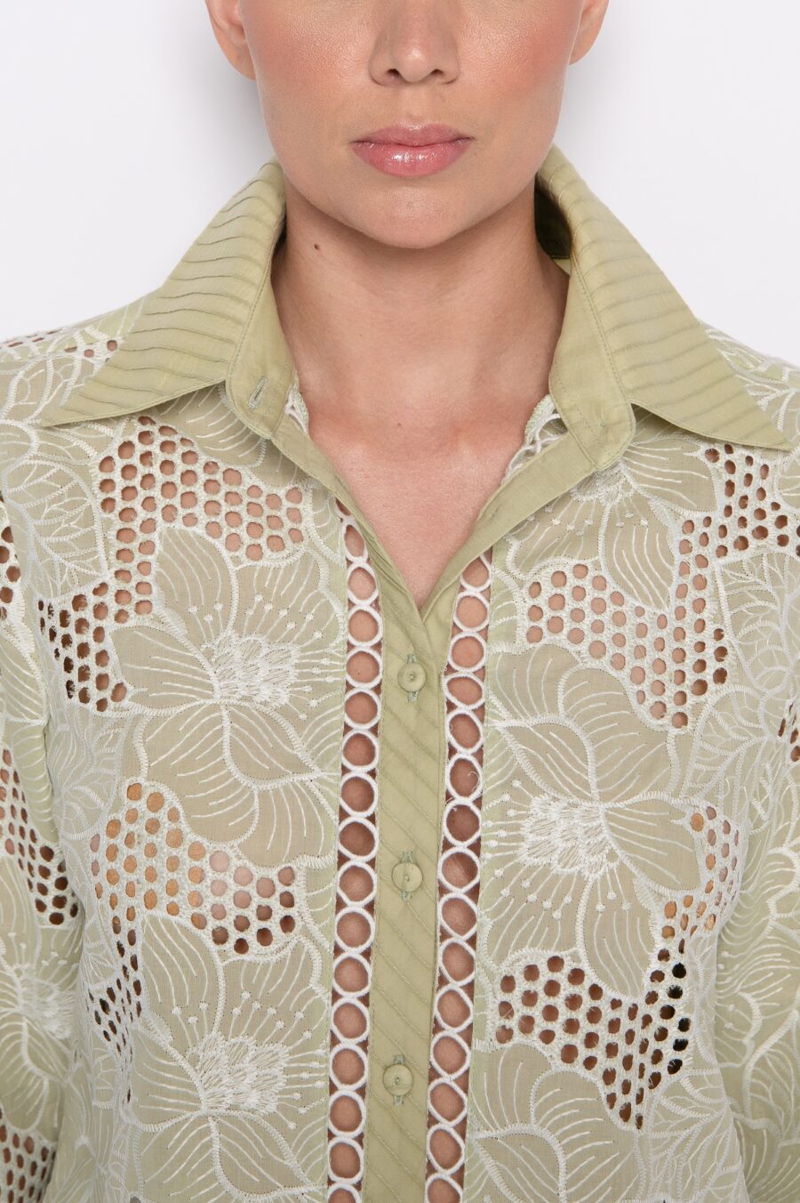 Camisa Bordada com Mangas 3/4 e Gola Tradicional Capim Limão - Rafaella - Imagem 4