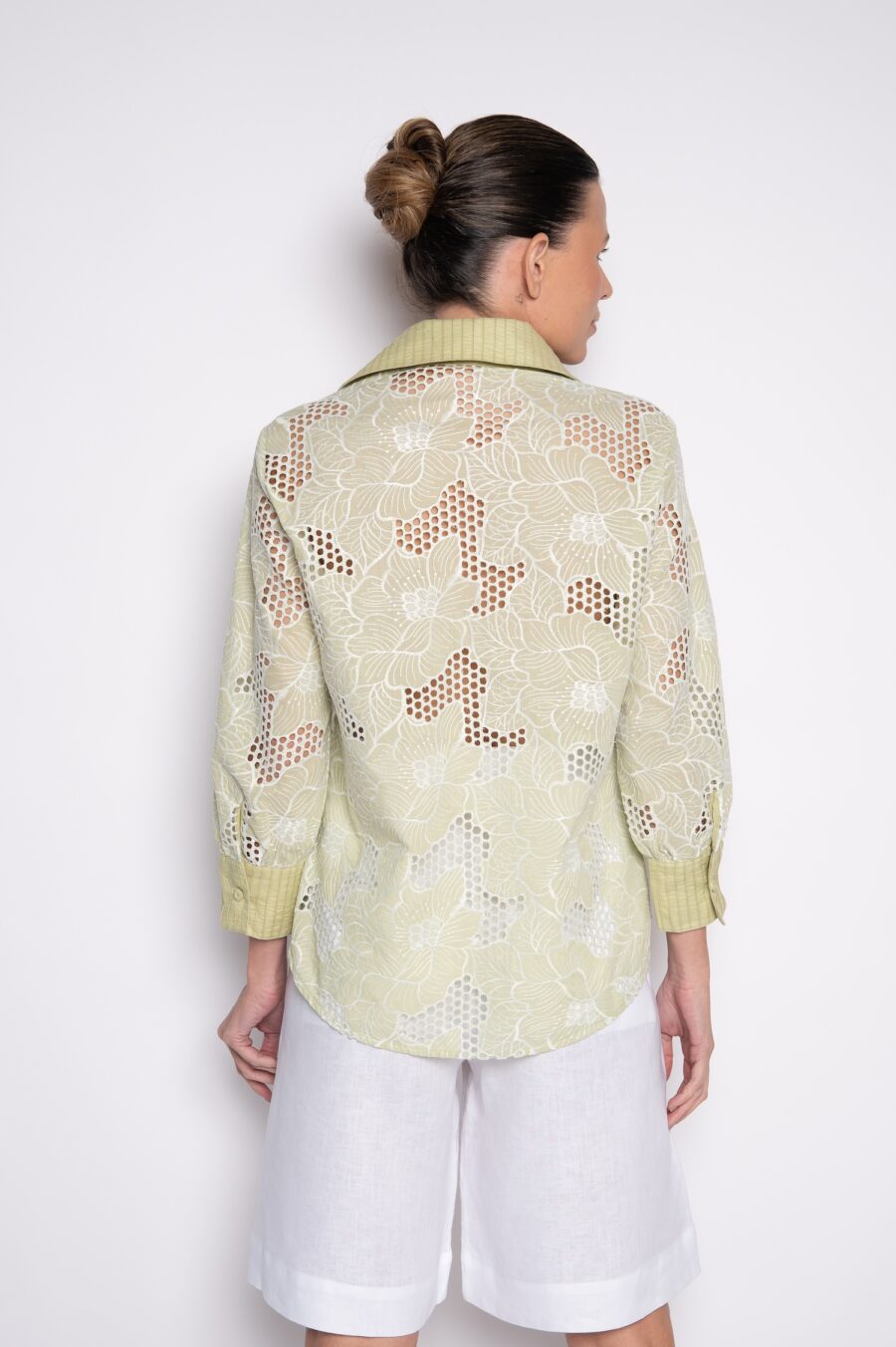 Camisa Bordada com Mangas 3/4 e Gola Tradicional Capim Limão - Rafaella - Imagem 5