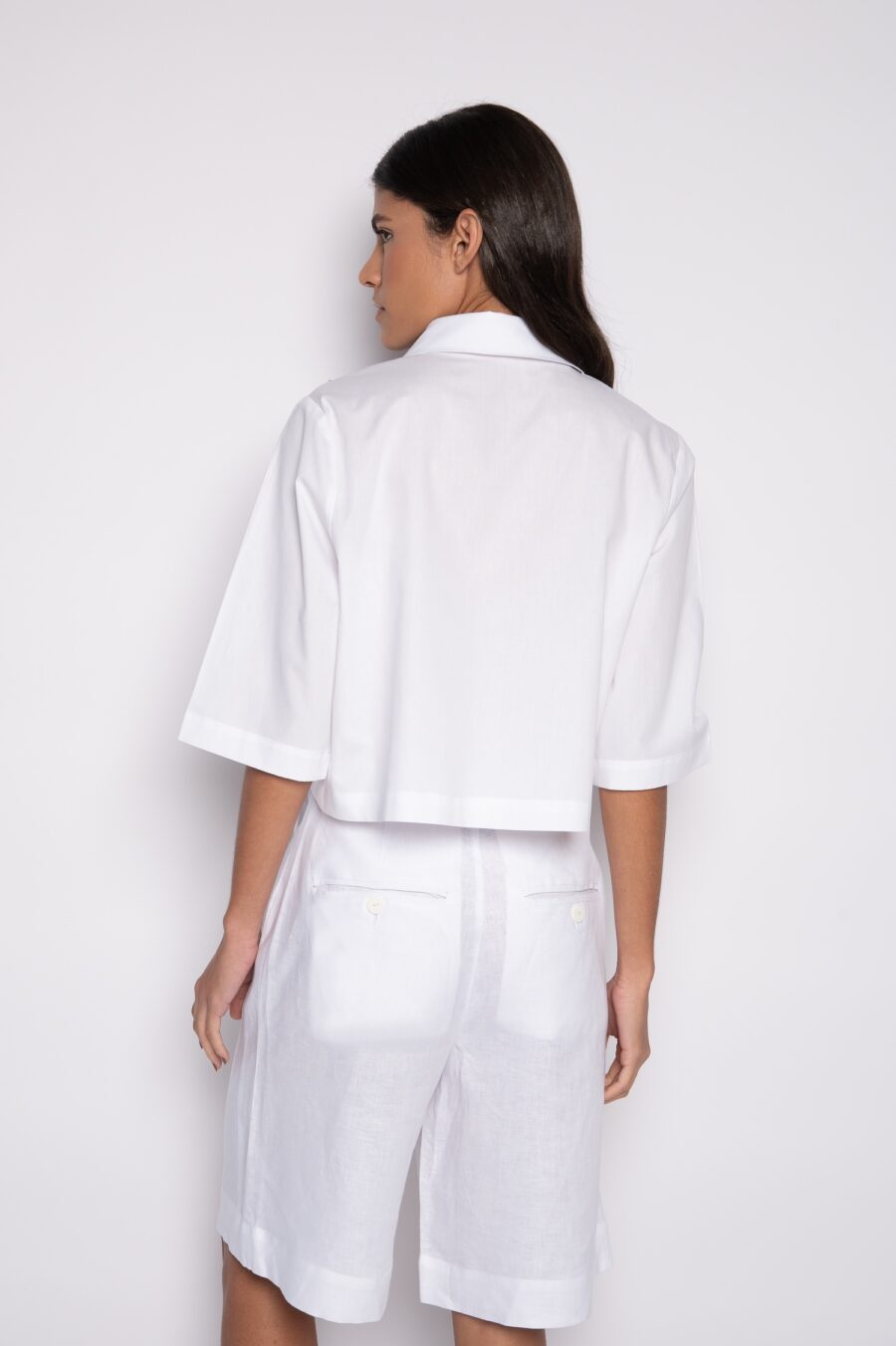 Camisa cropped bordada com mangas curtas branca/azul - Kássia - Imagem 5