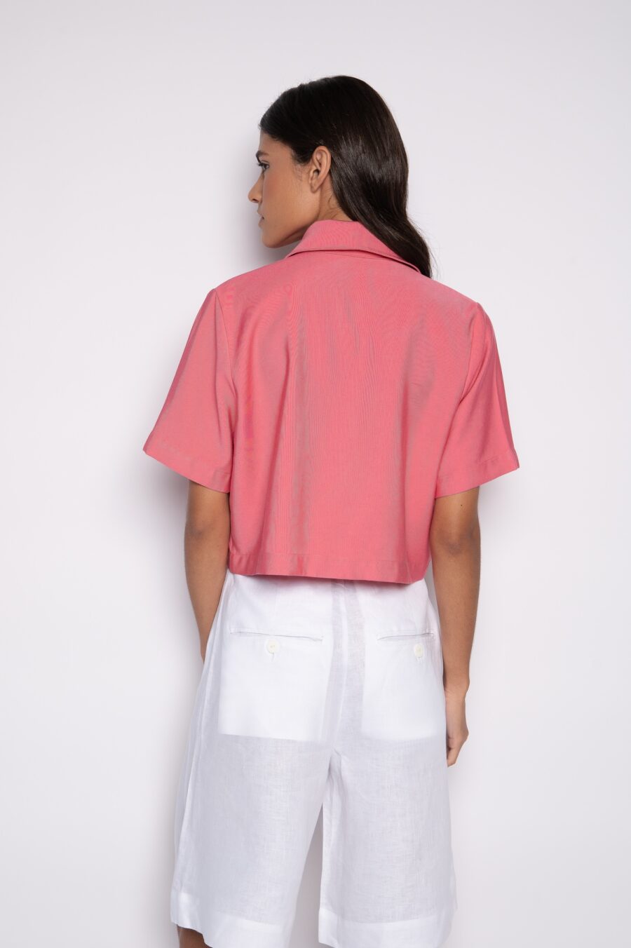 Camisa Cropped com Bordado na Barra Rosa - Karen - Imagem 5