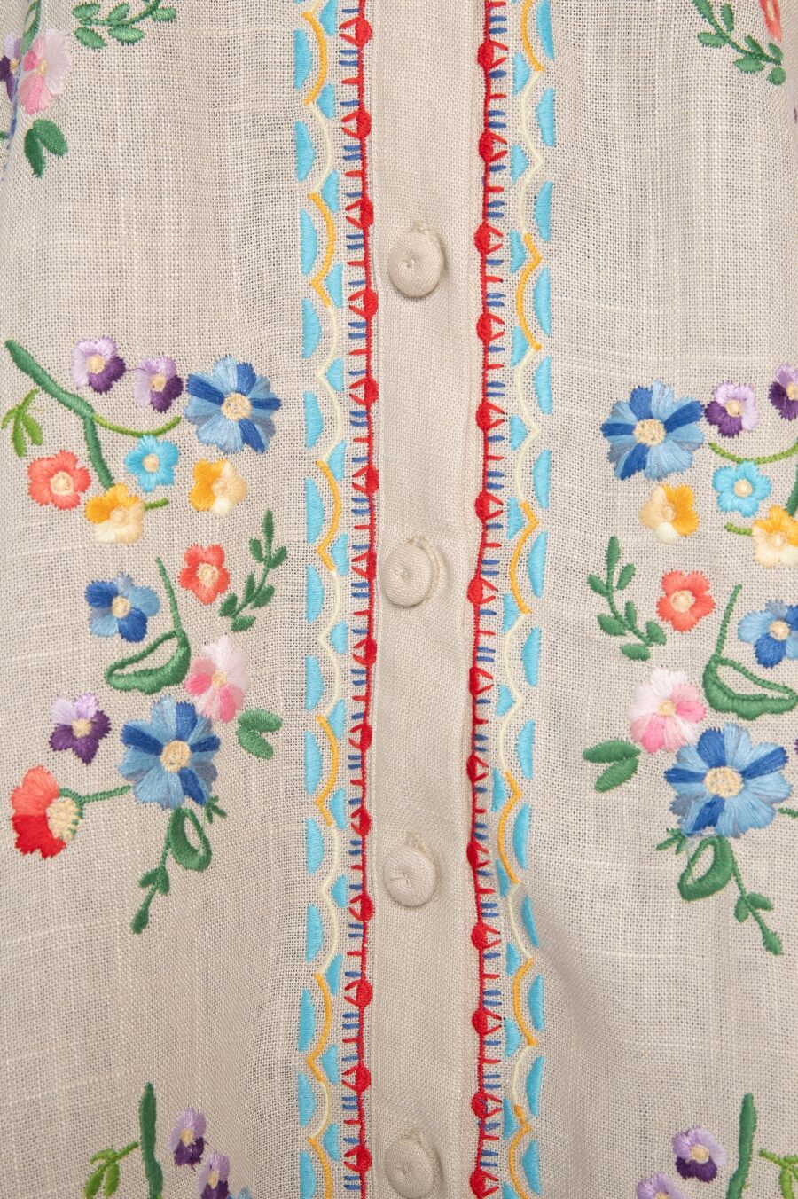 Vestido chemise bordado mini florais  caqui - Perla - Imagem 3