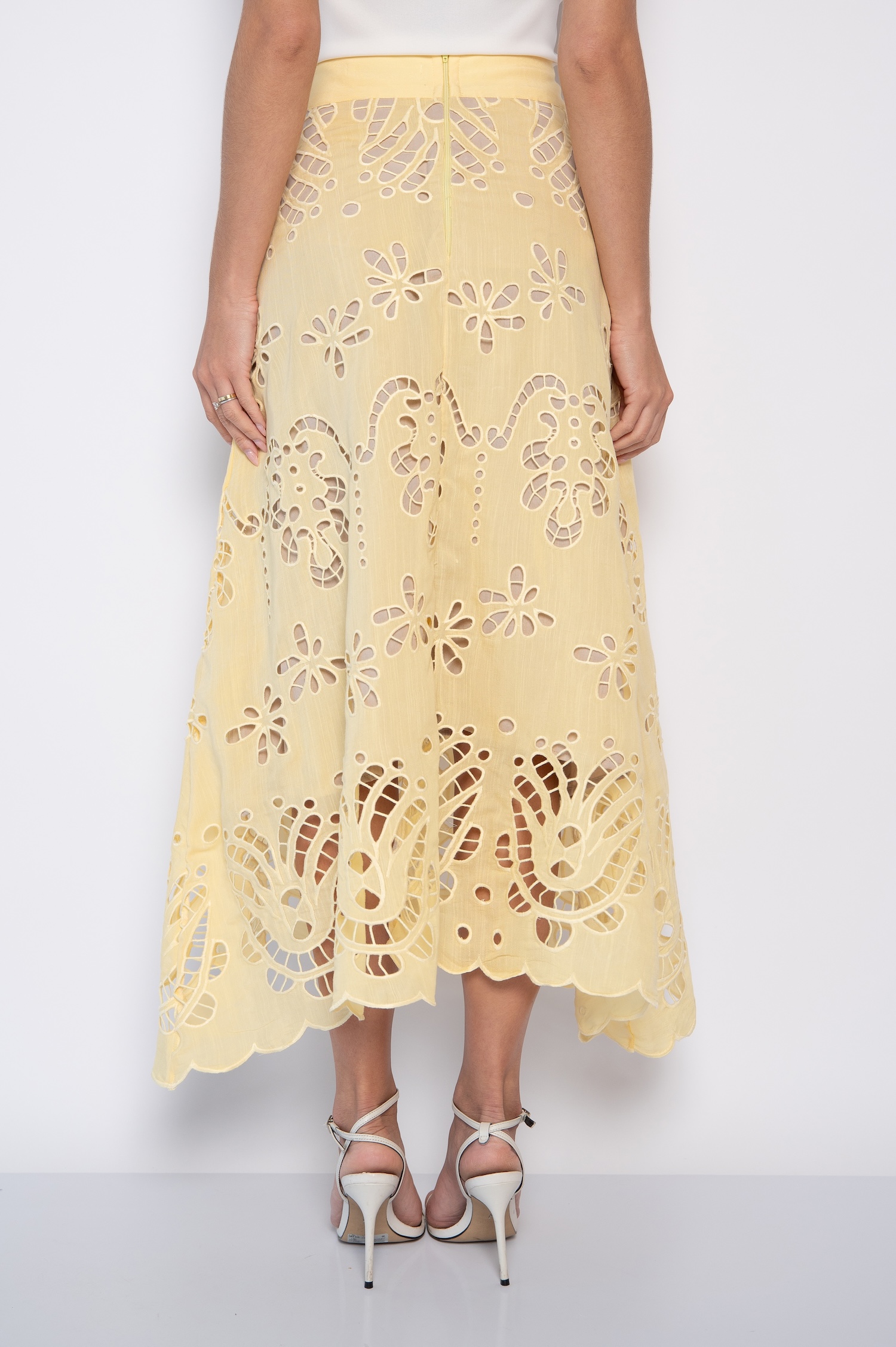 Saia Midi Bordada Amarela - Célia - Imagem 6