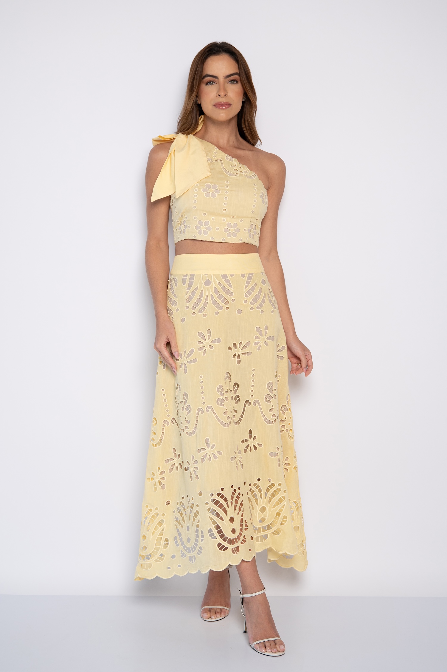 Saia Midi Bordada Amarela - Célia - Imagem 2