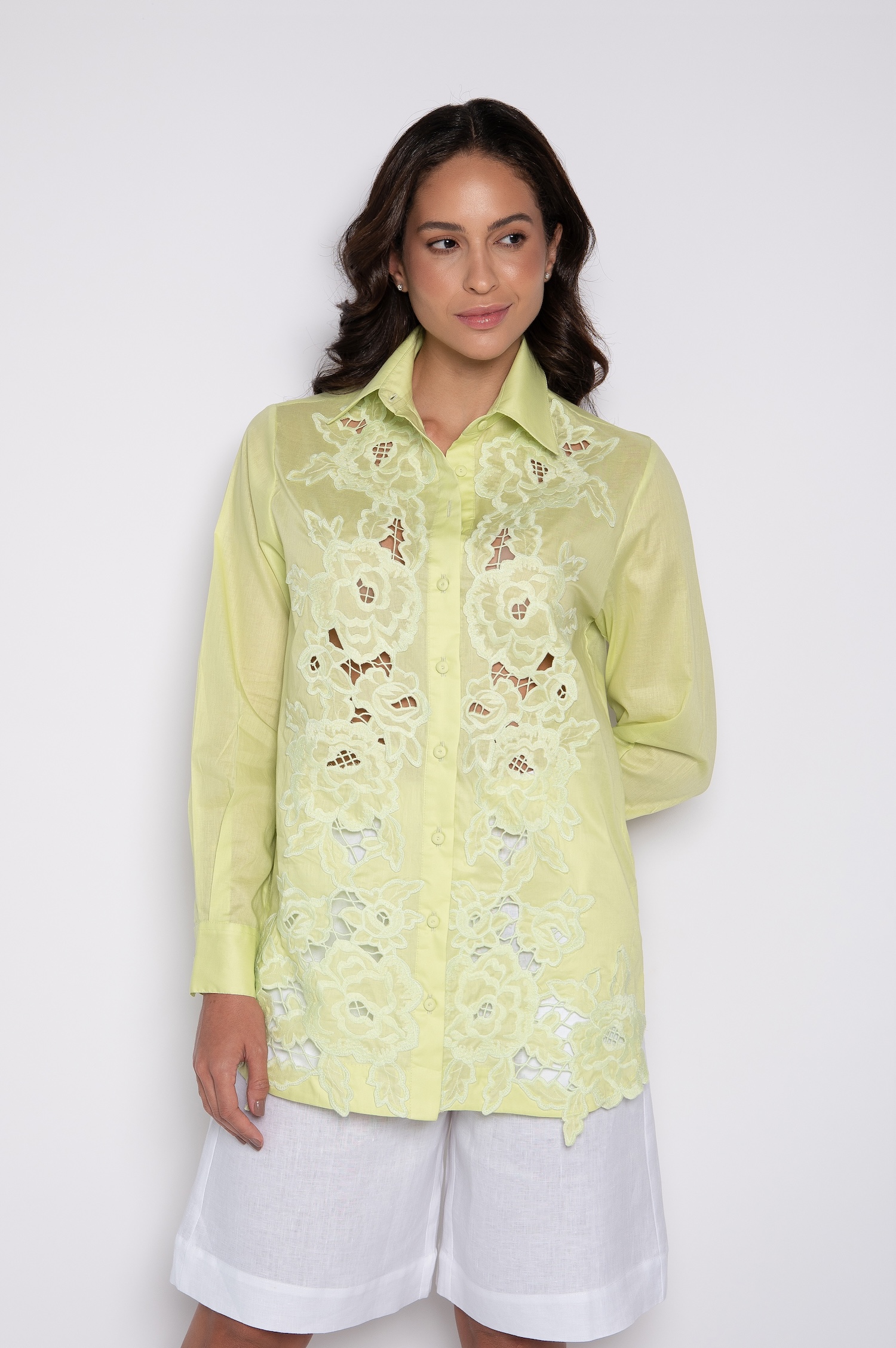 Camisa Bordada 100% Algodão Verde - Letícia