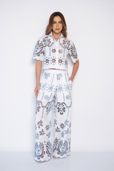 Camisa Cropped Bordada Manga Curta Branca/Azul - Kaline