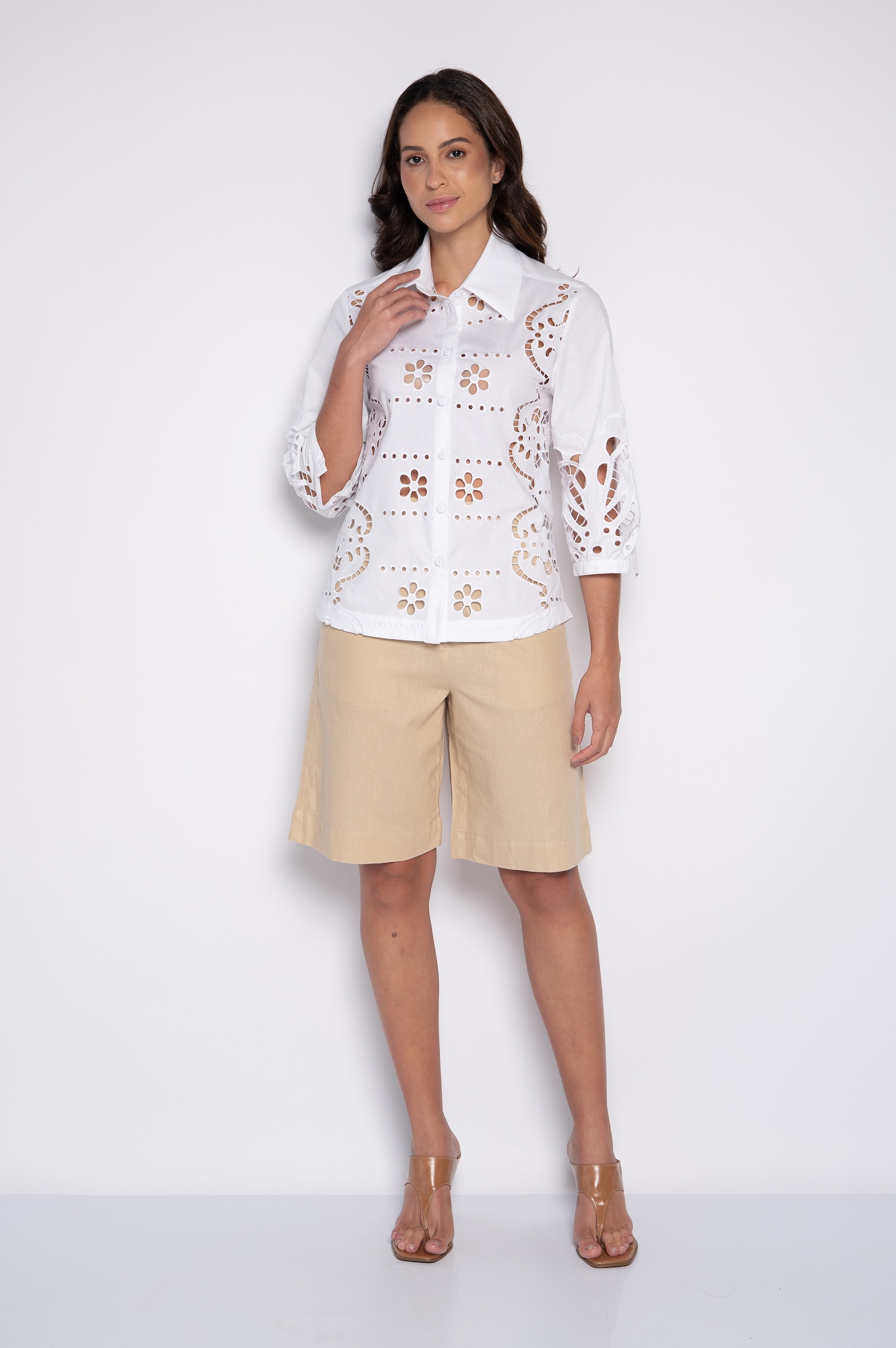 Camisa Bordada Manga 3/4 Branca - Fabiola - Imagem 3