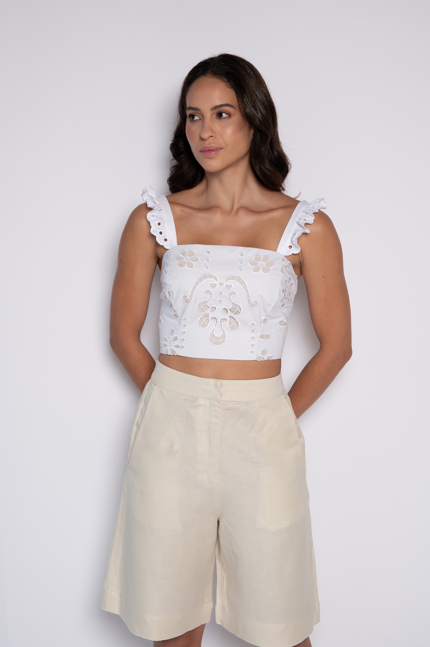 Cropped Bordado com Alça Decote Quadrado Branco - Daiane