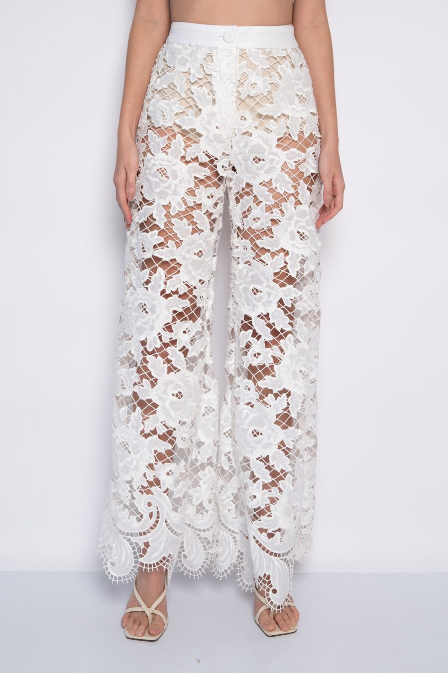 Calça Pantalona Bordada Em Richelieu Off white - Mikaela - Imagem 3