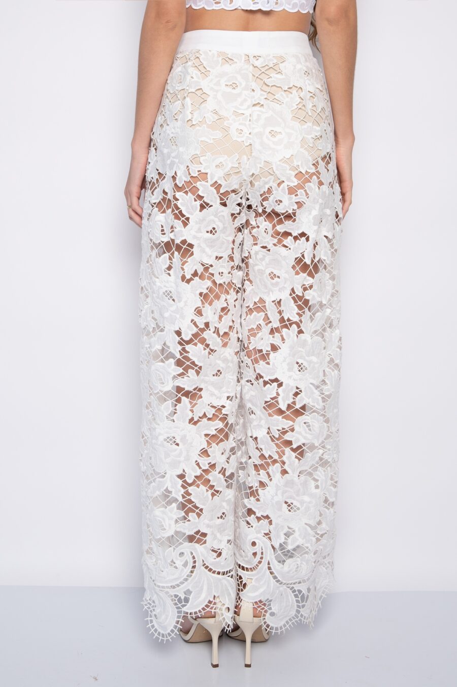 Calça Pantalona Bordada Em Richelieu Off white - Mikaela - Imagem 5